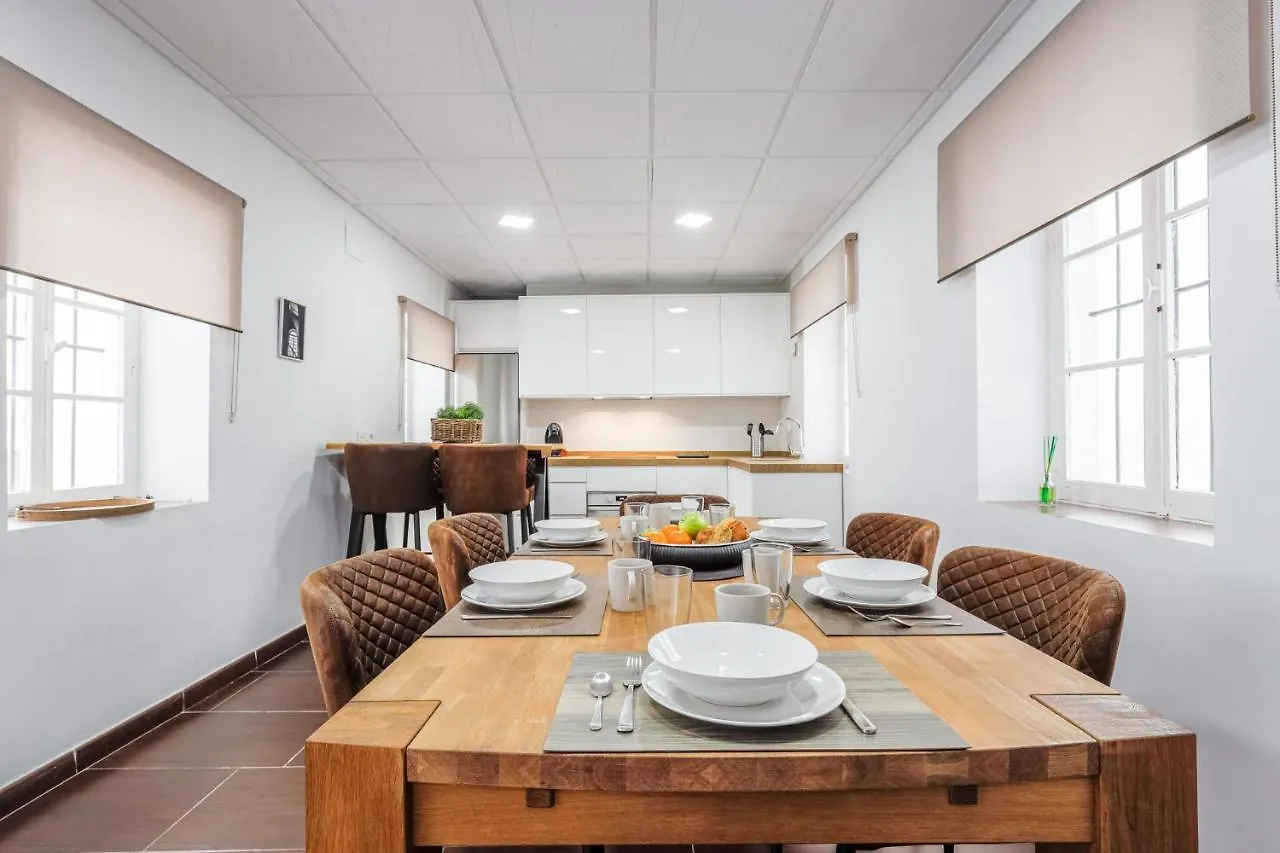Gran Apartamento De Ensueno↑Calidades 5 Hab 2Banos Cadiz 0*,  Spain